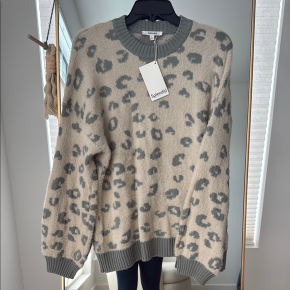 Splendid Sweaters - NWT Splendid Gray Leopard Print Women's Sweater